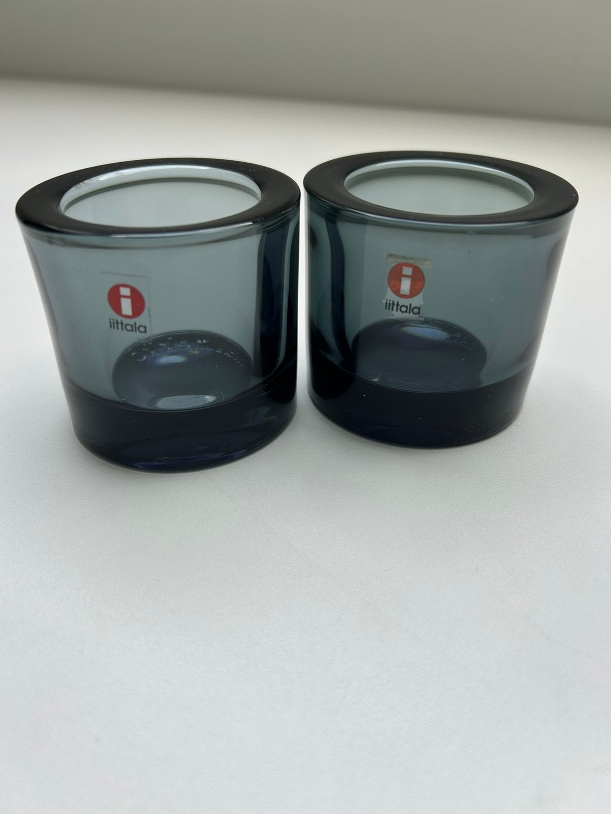 2 iittala kivi wachinelichtjes grijs 6 cm, Ophalen of Verzenden, Zo goed als nieuw, Grijs, Iittala