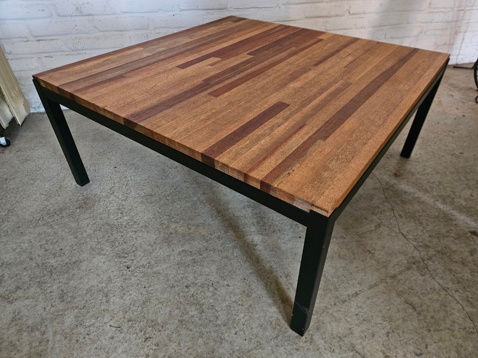 Salontafel linteloo, 100 tot 150 cm, Vierkant, Zo goed als nieuw, Eikenhout