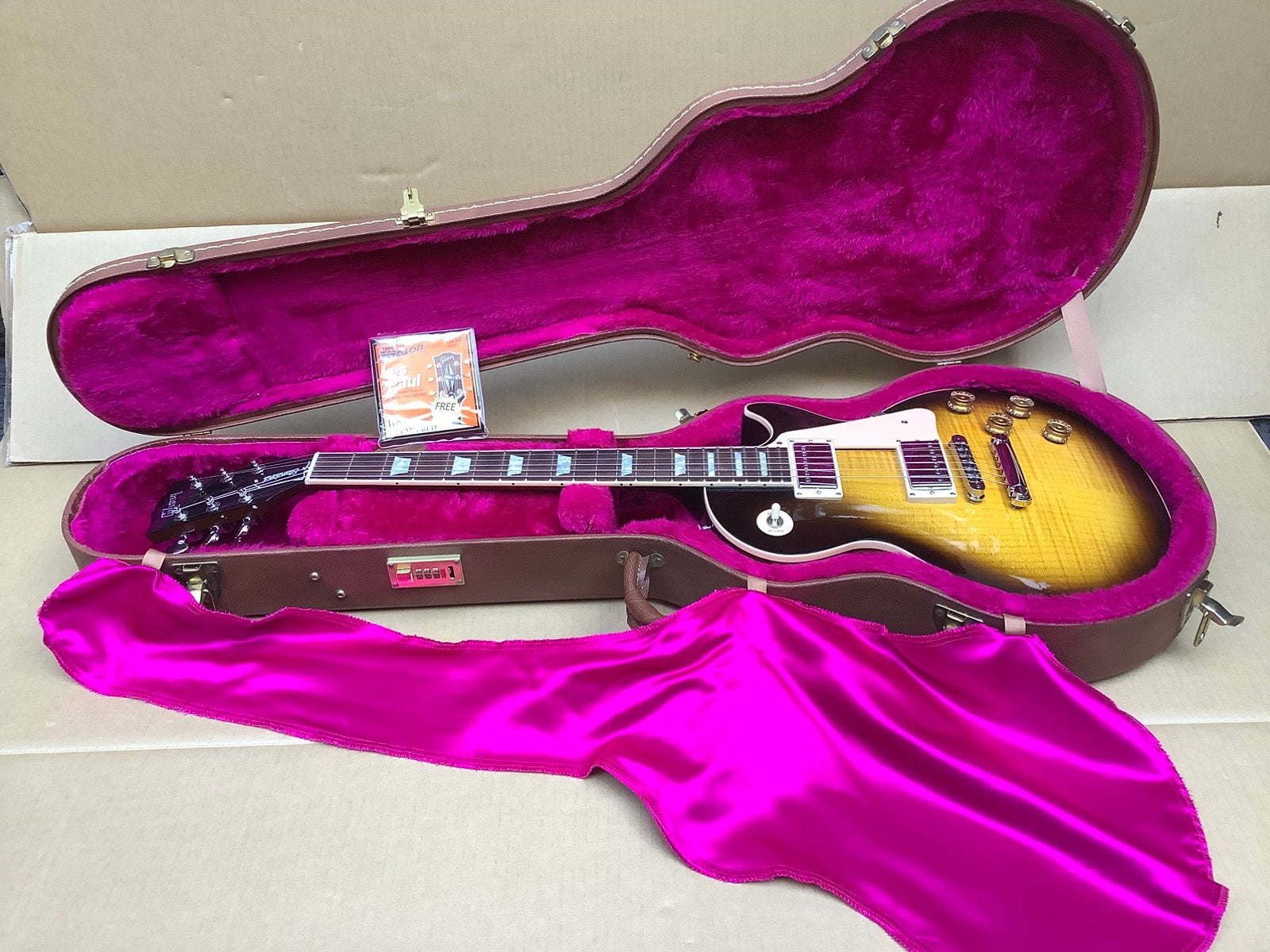 Gibson 2001 Tobacco burst les paul standard met luxe TKL, Ophalen, Gebruikt, Solid body, Gibson