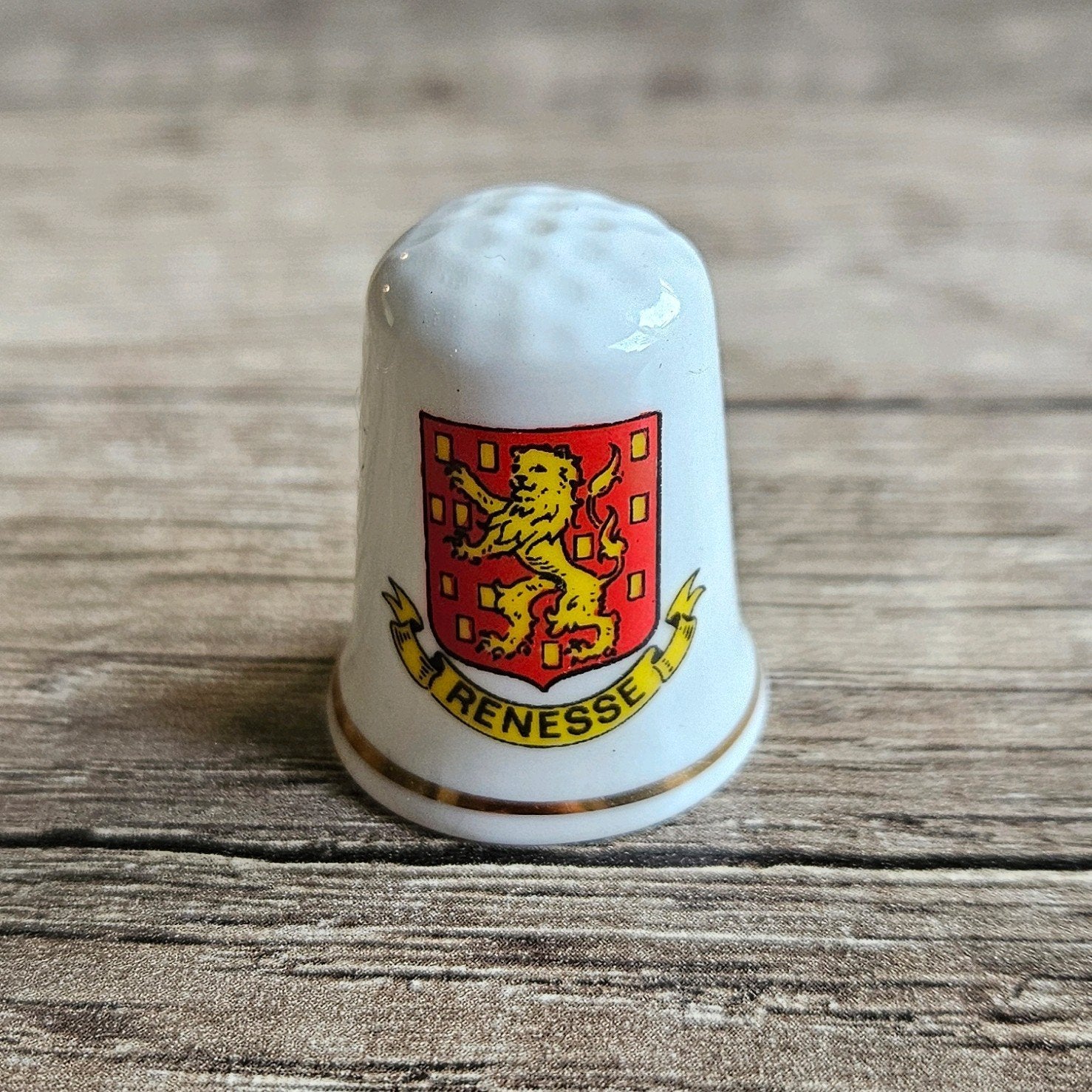 vingerhoedjes verzamelen  - Renesse - vingerhoed, Ophalen of Verzenden, Zo goed als nieuw, Porselein, Nederland