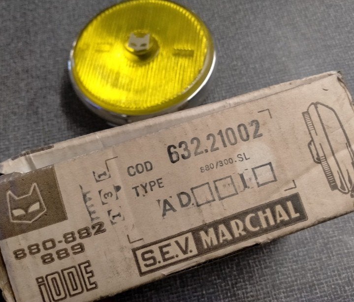 S.E.V. Marchal 880 IODE, Geel,
Chrome, nieuw! oa BMW, Auto diversen, Ophalen of Verzenden, Marchal 880, Nb, Nb