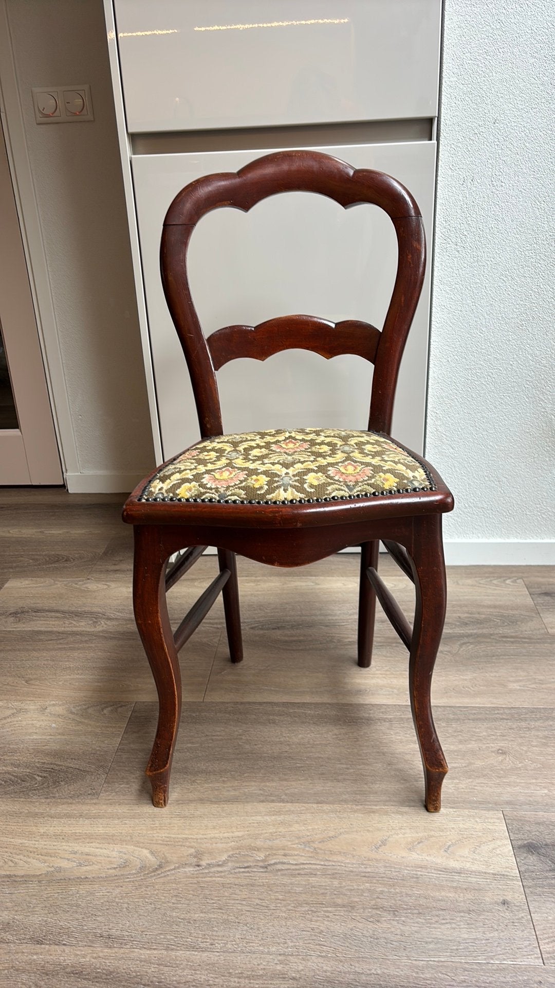 Antieke houten stoel, Antiek en Kunst, Antiek | Meubels | Stoelen en Banken, Ophalen