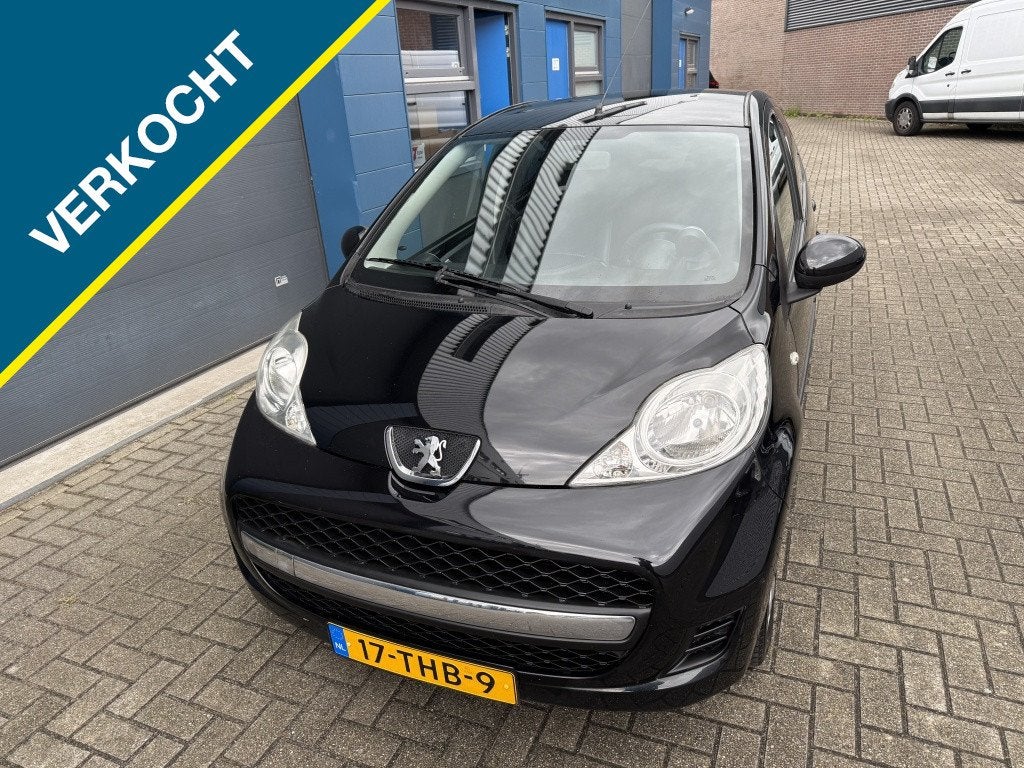Peugeot 107 1.0-12V Black&Silver Airco LMV TopOnderh+NweAPK!, Euro 5, Zwart, 4 stoelen, Leder en Stof