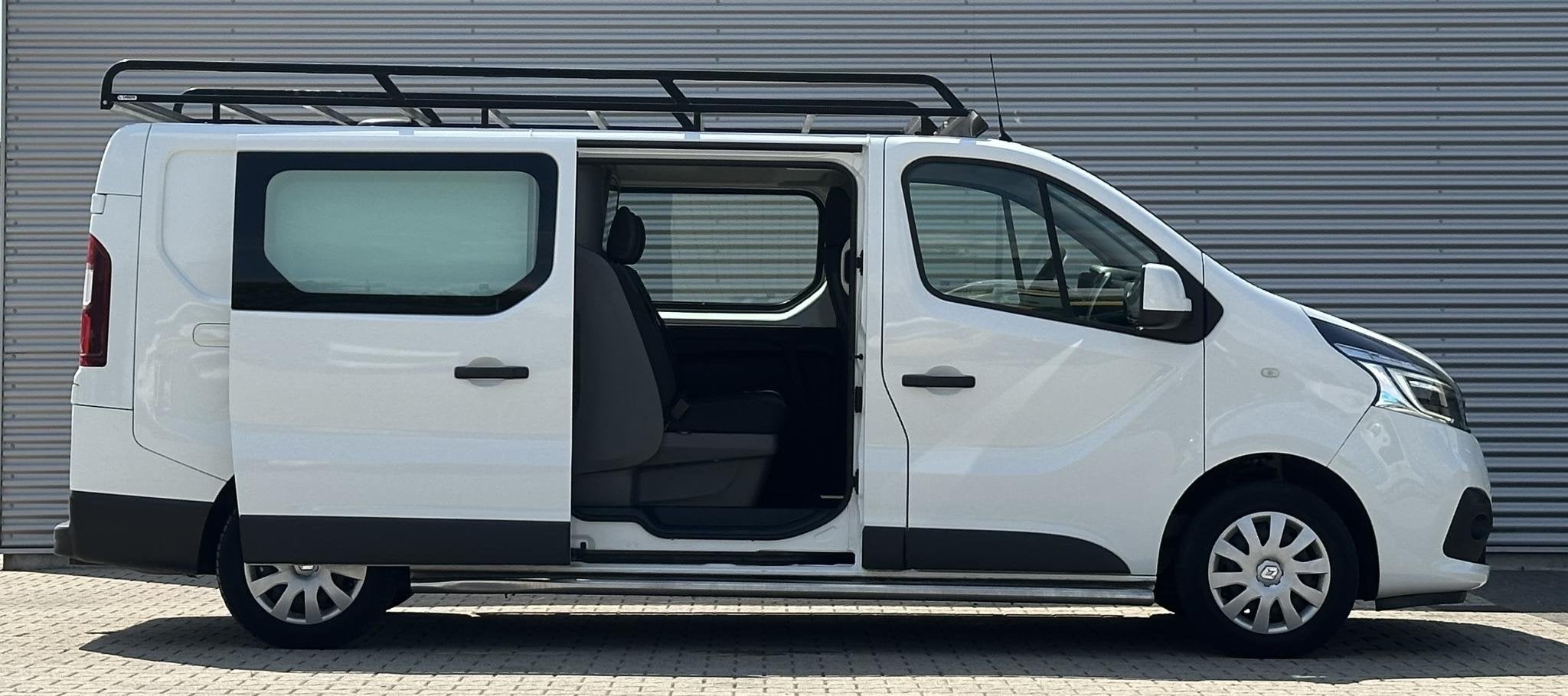 Renault Trafic 2.0 dCi 120pk L2 DC Dubbele cabine, Voorwielaandrijving, Stof, Gebruikt, Euro 6