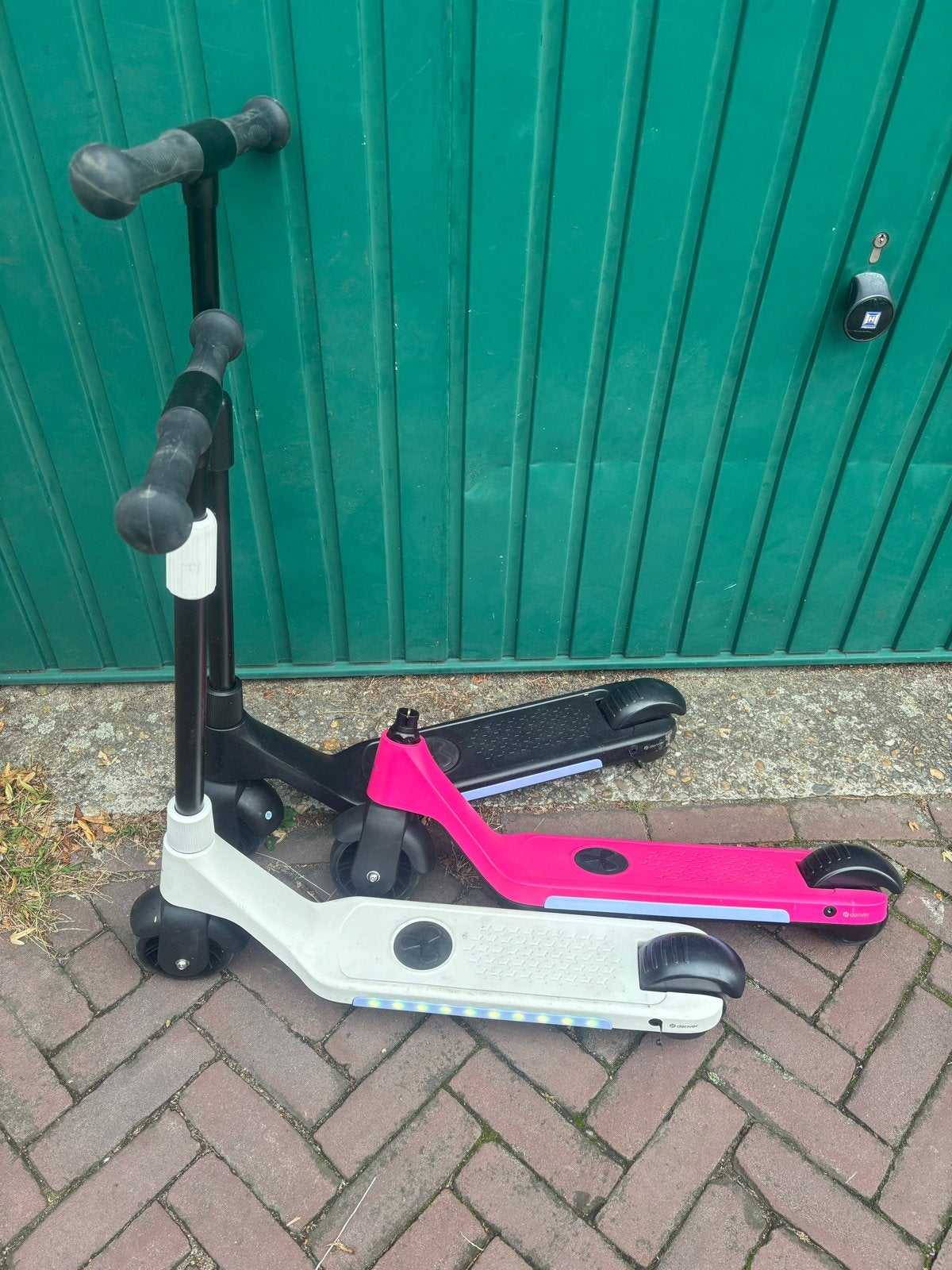 Showmodellen Elektrische Kinder Step 3-8 jaar, Deltazijde 2 1261ZM Huizen, Ophalen of Verzenden, Zo goed als nieuw, Denver Electronics