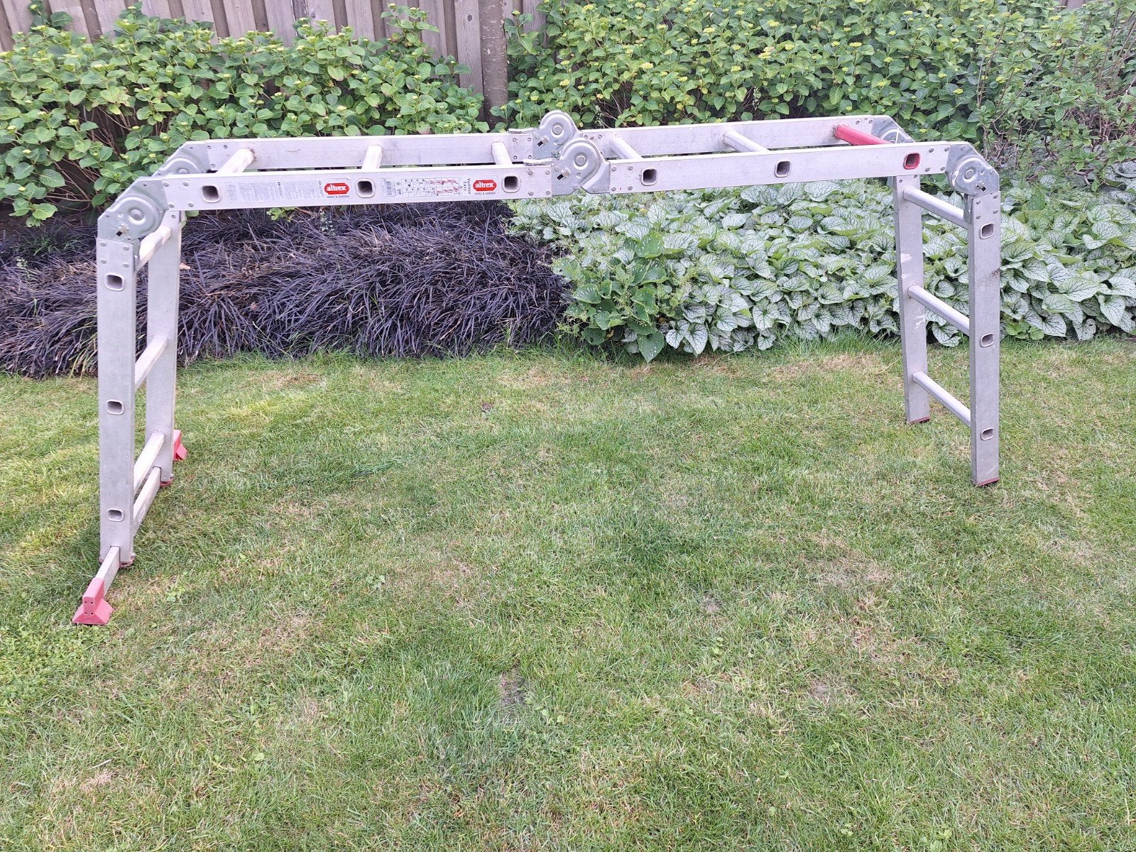Altrex vouwladder trap aluminium, Ophalen of Verzenden, Gebruikt, 2 tot 4 meter