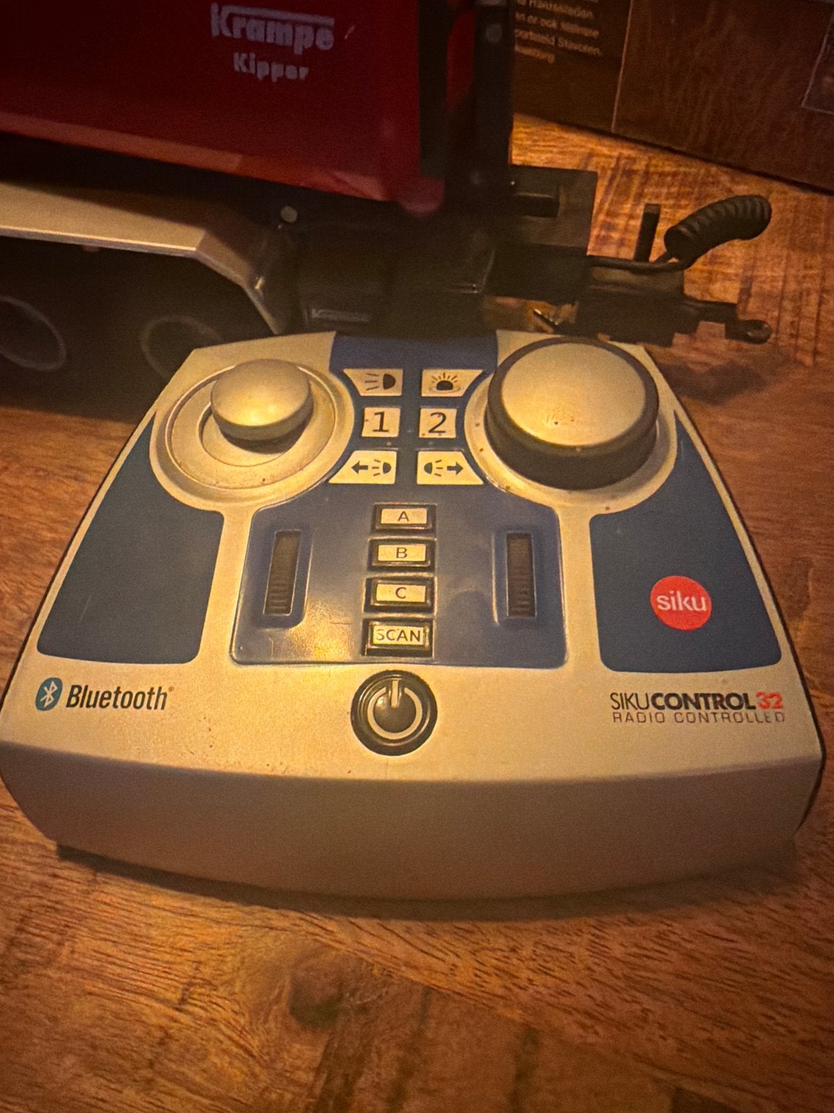 Siku Control 32 Tractor met aanhanger en afstandsbediening, Ophalen, Gebruikt, Afstandsbediening