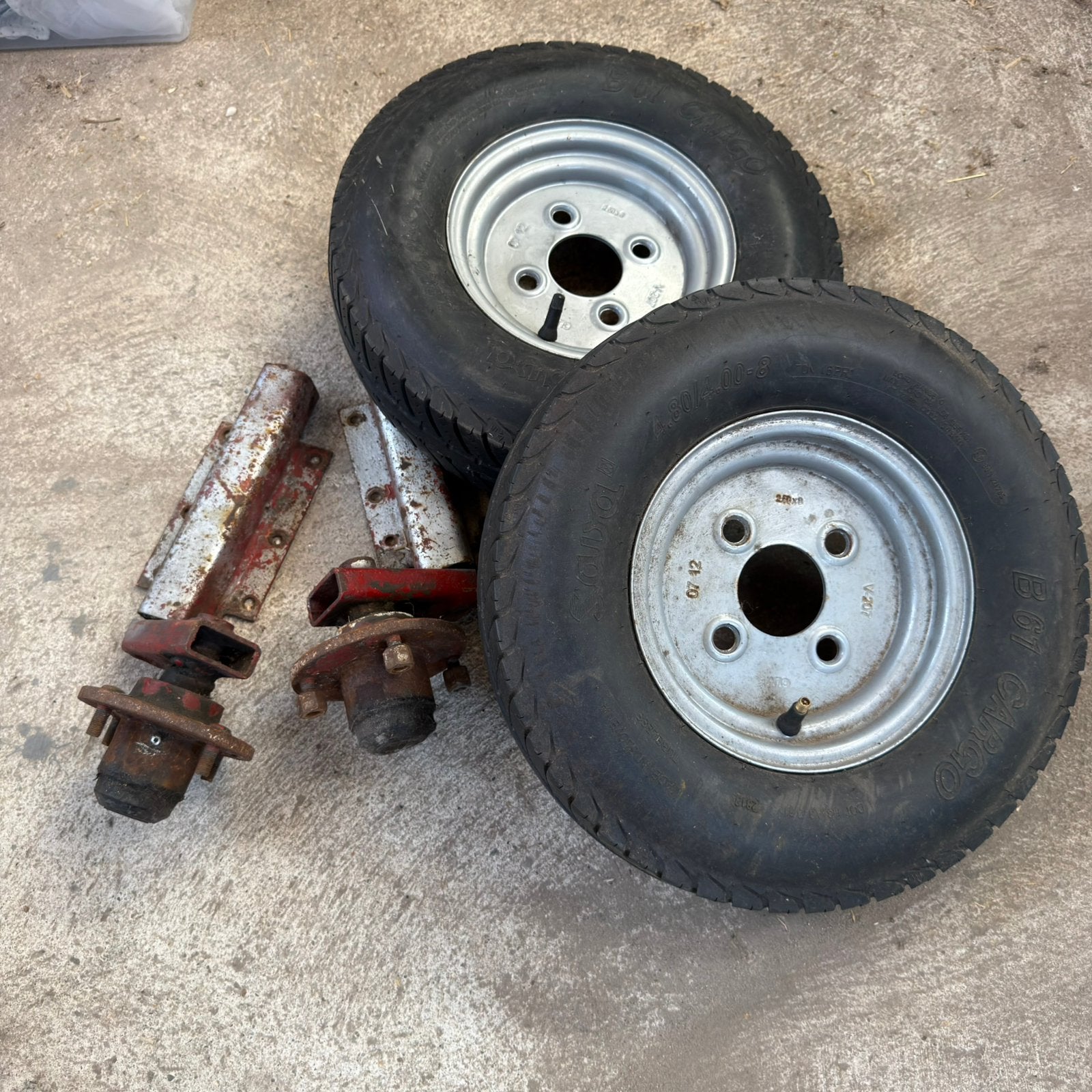 2x aseind 750 kg + 2 velgen/banden – aanhanger / trailer, Ophalen, Zo goed als nieuw, 250 mm of meer