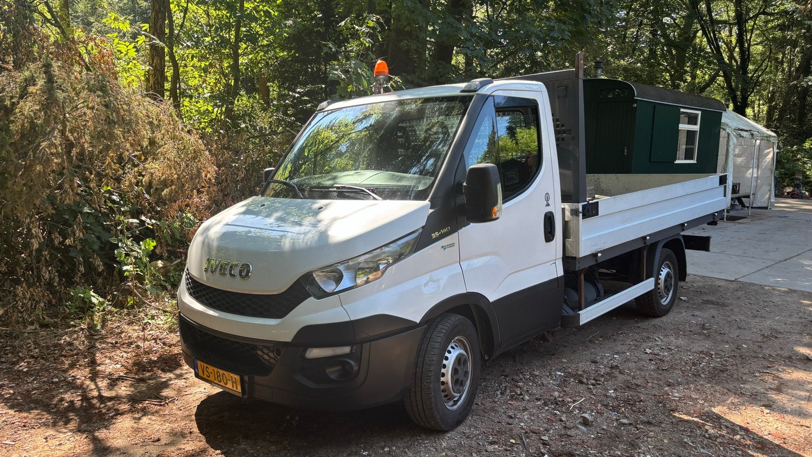 Iveco Daily 40C14 CNG 2015, Zwart, 4 cilinders, USB, Wit