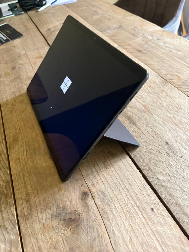 Surface Pro 8 | i7 | 16GB | 256GB, Ophalen of Verzenden, Zo goed als nieuw