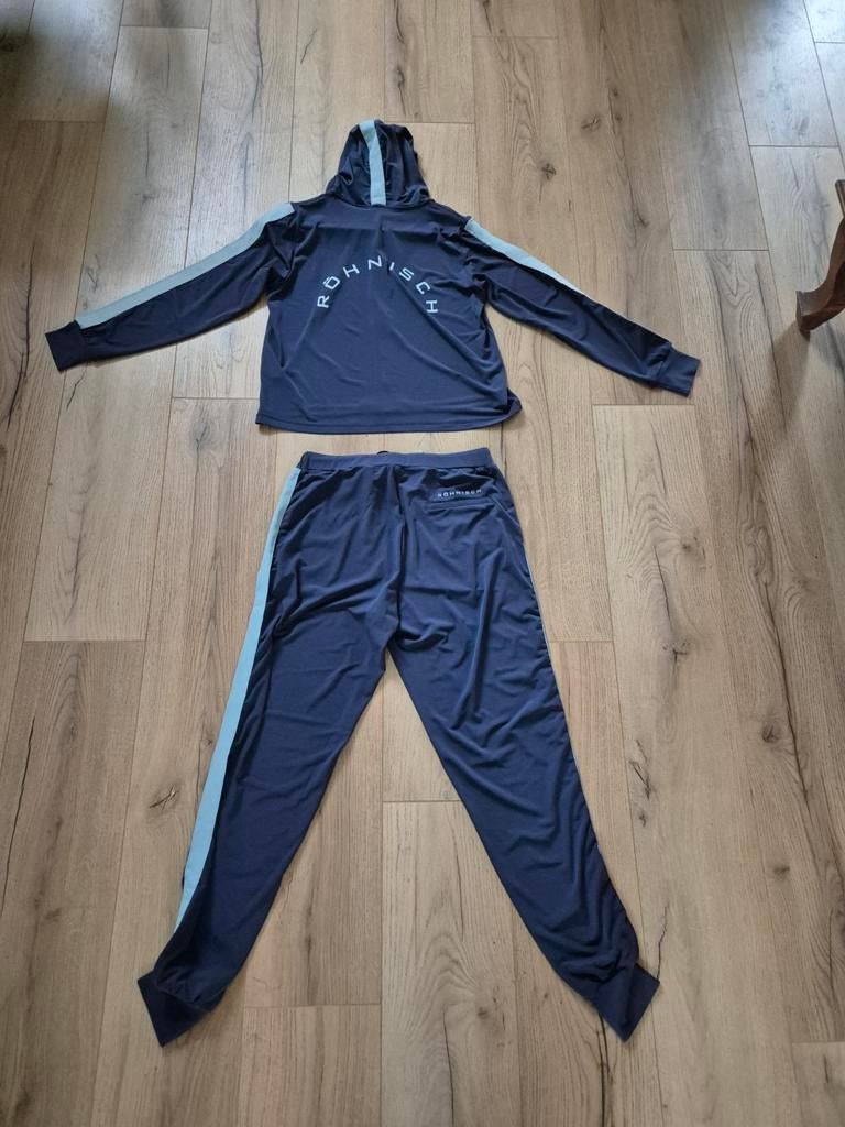 Röhnisch trainingspak maat S - hoodie en joggingbroek, Ophalen of Verzenden, Gebruikt, Overige typen