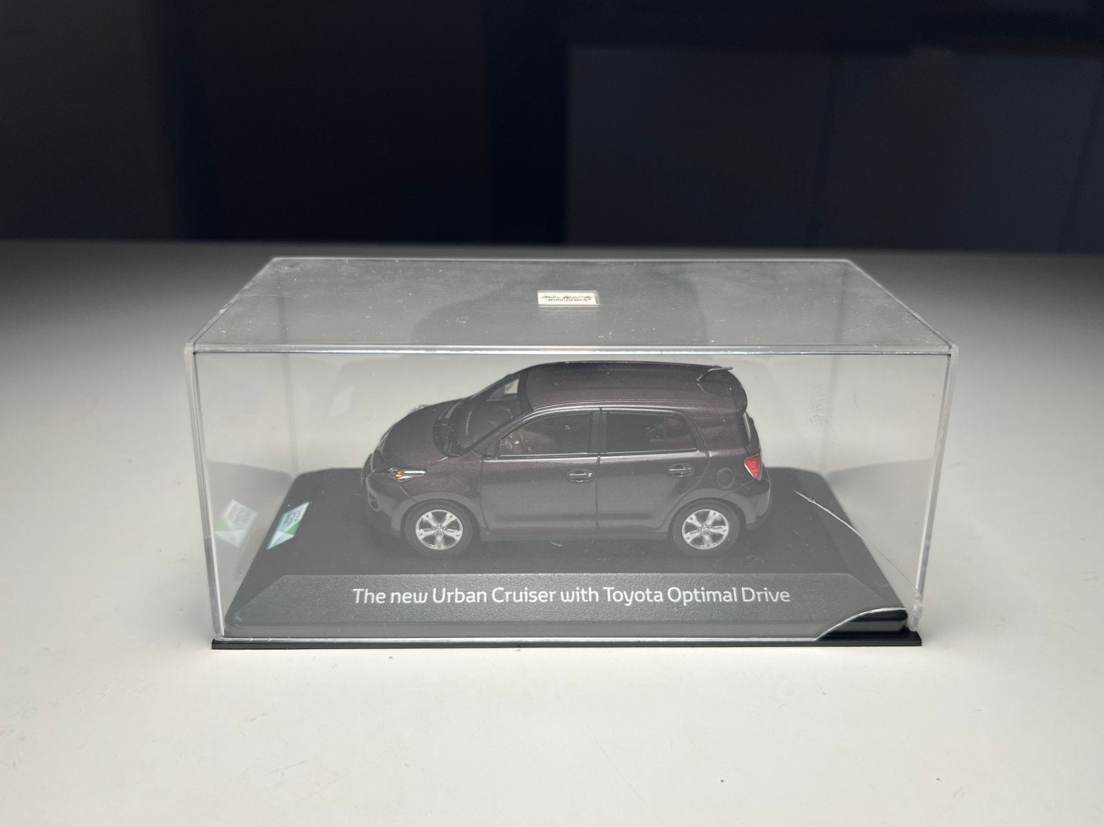 MiniChamps - Toyota Urban Cruiser - Schaal 1:43, Ophalen of Verzenden, Gebruikt, Auto, MiniChamps