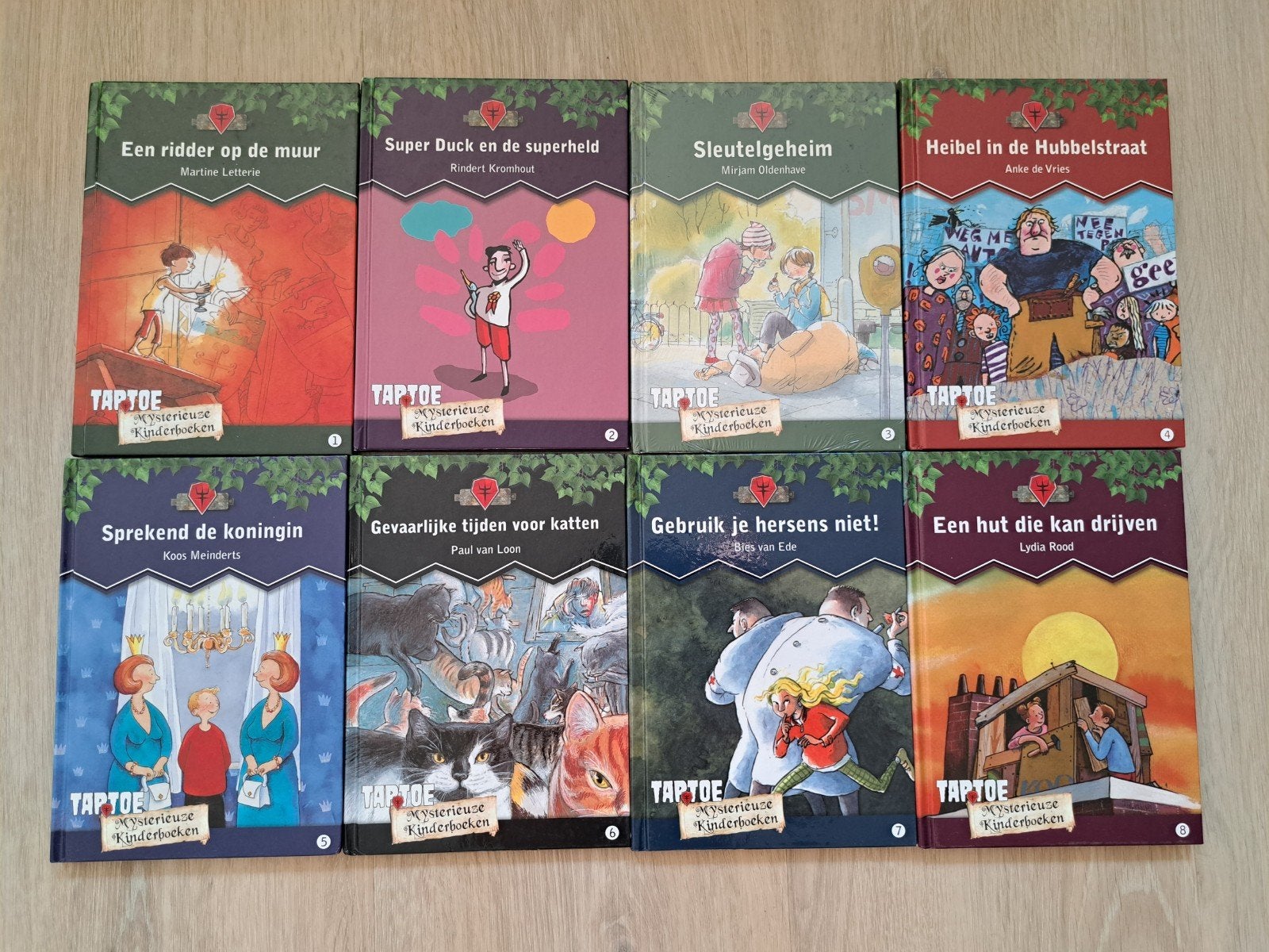 Taptoe Mysterieuze Kinderboekenreeks - 8 delen compleet, Boeken, Ophalen of Verzenden, Zo goed als nieuw, Fictie algemeen