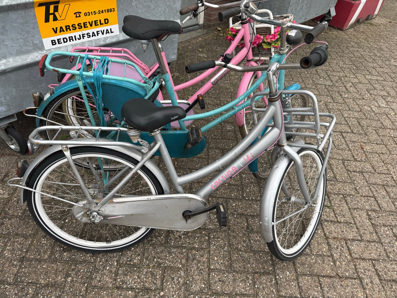 3 Meisjesfietsen 24 inch - Popal, Gazelle, Cortina, Ophalen of Verzenden, Gebruikt, Versnellingen