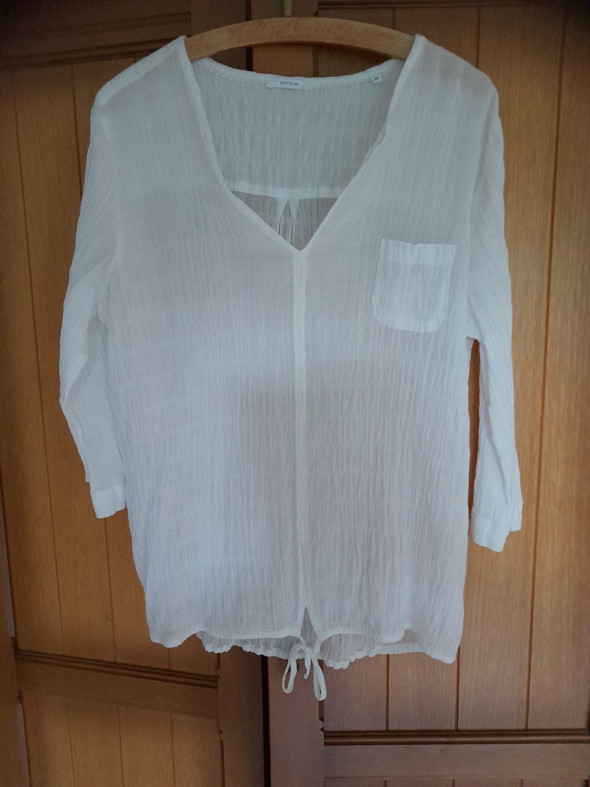 Witte blouse van Opus valt als maat 42, Verzenden, Wit, Maat 42/44 (L), Zo goed als nieuw
