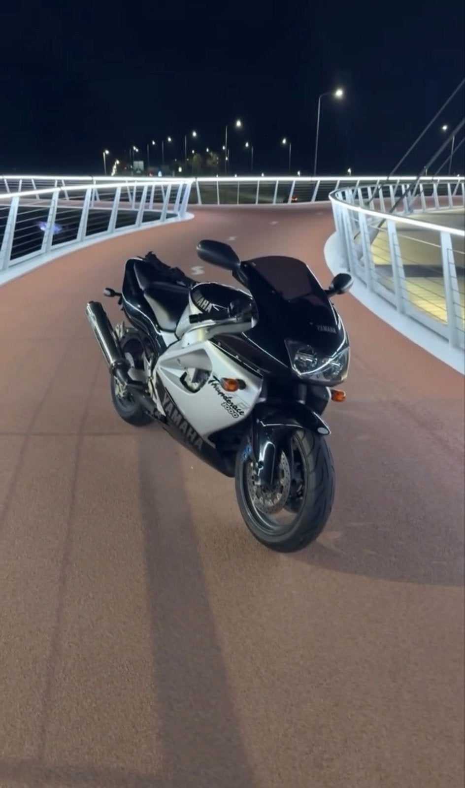 (MOET WEG)Yamaha Thunderace -, 4 cilinders, Motorrijbewijs A, Gebruikt, Super Sport