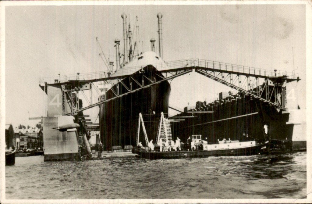 Amsterdam - Droogdok - Floating Dock, Verzamelen, Ophalen of Verzenden, 1940 tot 1960, Gelopen, Noord-Holland