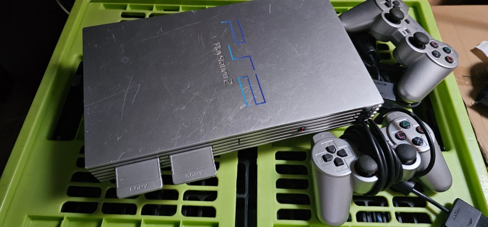Playstation 2 silver met 100 games, camara en 5 demo disc's, Spelcomputers en Games, Ophalen, Gebruikt, Phat, Met games