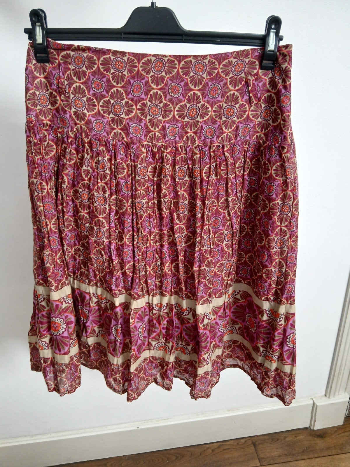 38 superleuke rok beige bloem in roodtinten 100% katoen, Kleding | Dames, Meerkleurig, Ophalen of Verzenden, Zo goed als nieuw