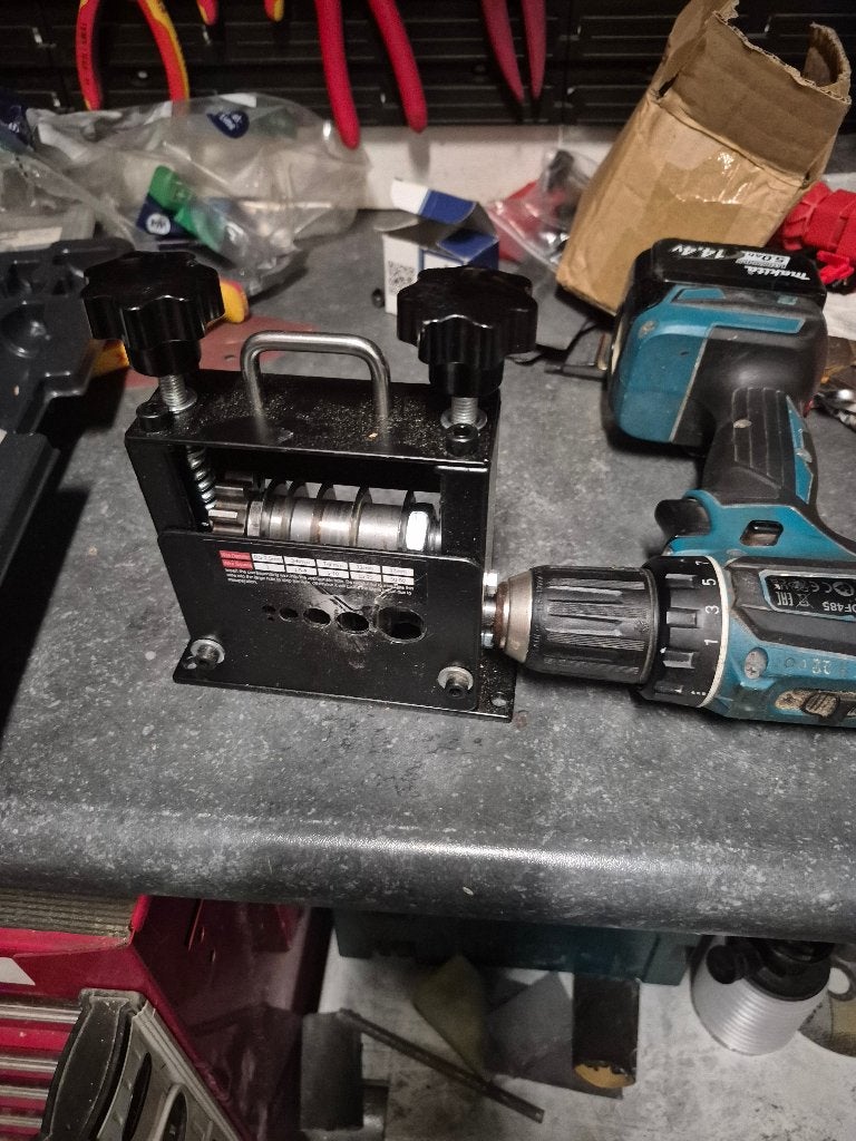 Kabelstripmachine, Ophalen of Verzenden, Zo goed als nieuw