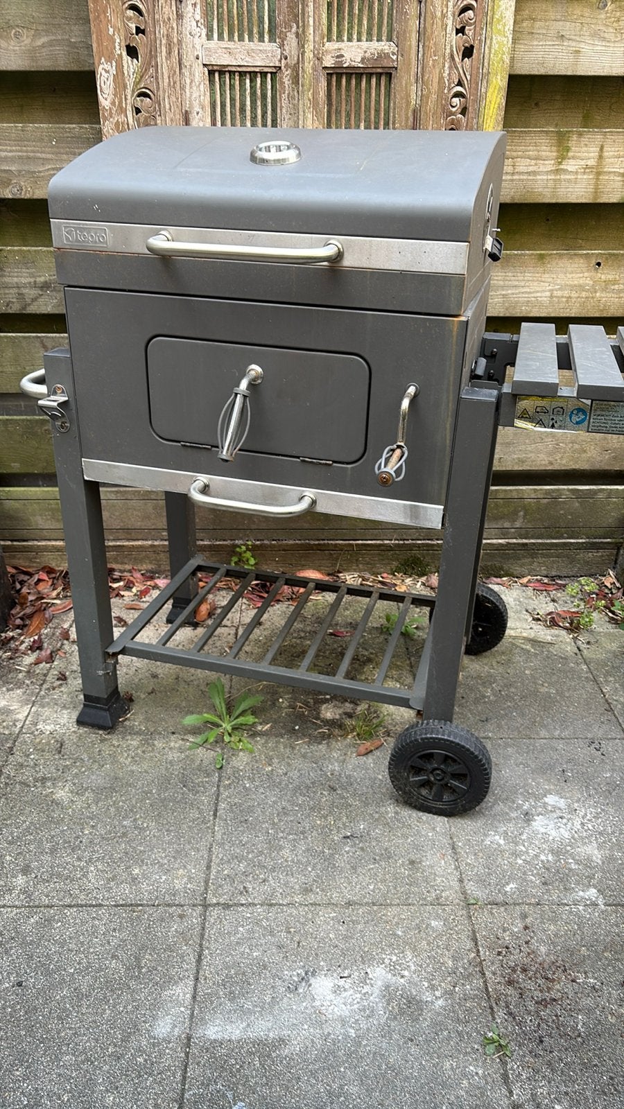 Tepro BBQ in hele goede staat weinig gebruikt omgeving arnhe, Ophalen, Zo goed als nieuw