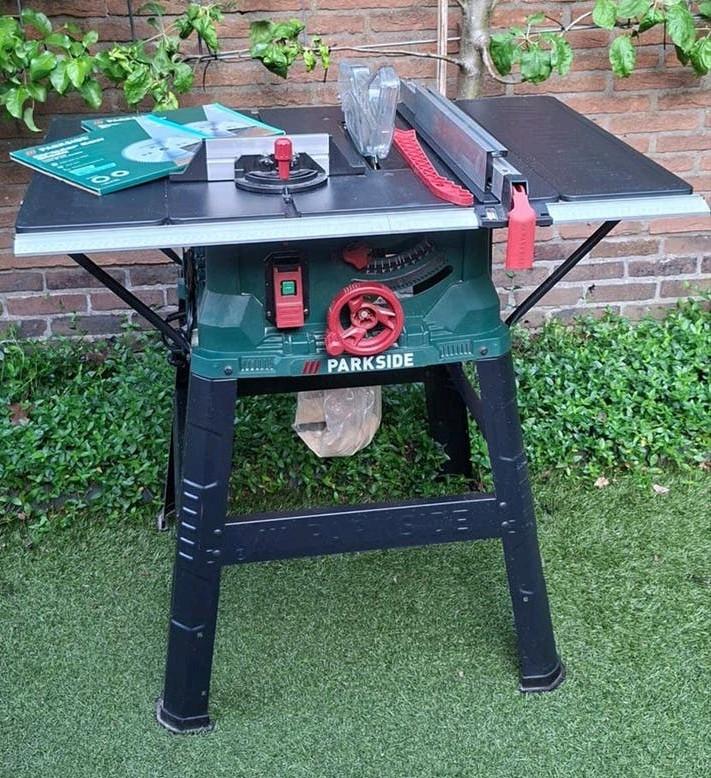 Parkside zaagtafel PKTS 2200, Doe-het-zelf en Verbouw, Ophalen, Cirkelzaag, 70 mm of meer, Zo goed als nieuw