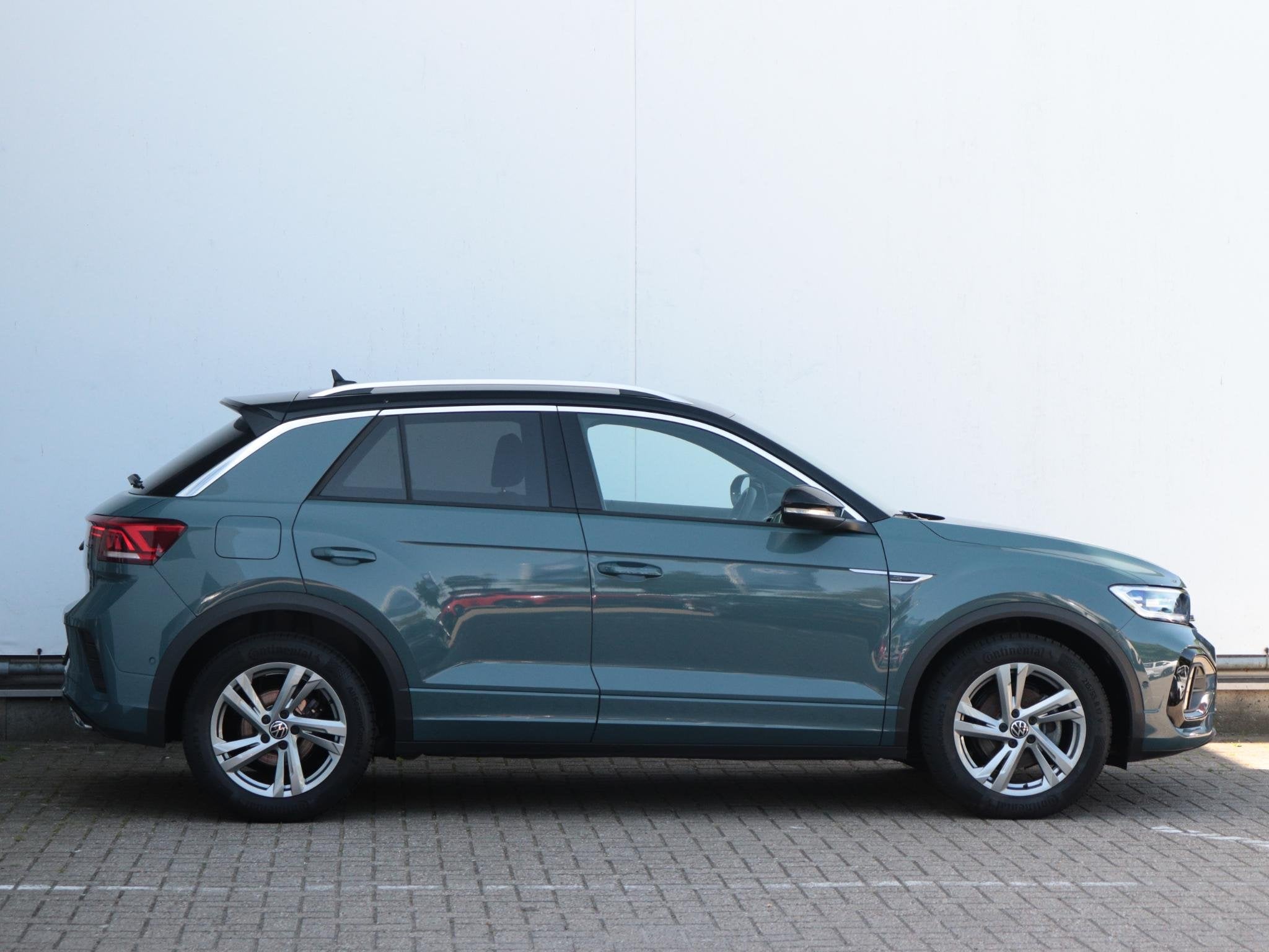 Volkswagen T-Roc 1.5 TSI R-Line | Trekhaak afneembaar | LED+, Auto's, Volkswagen, Euro 6, 4 cilinders, 150 pk, Blauw