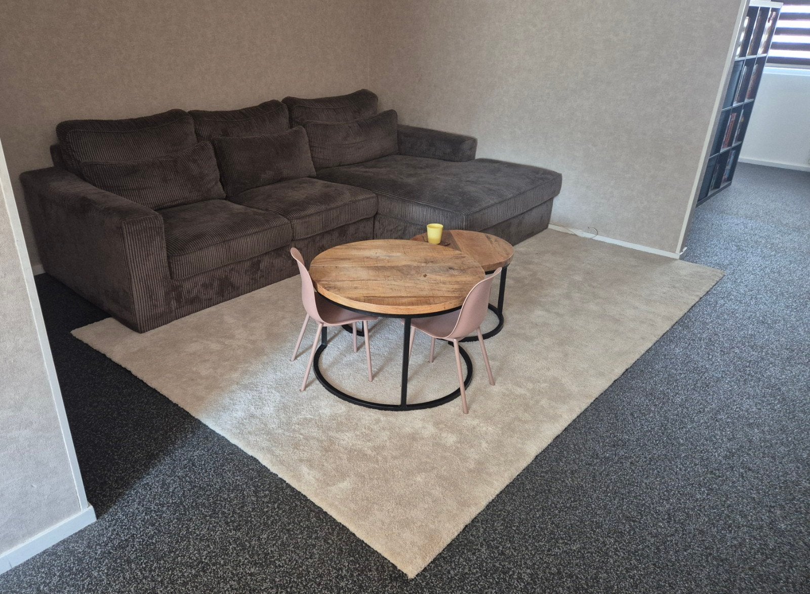 Vloerkleed ecru 200x300, Ophalen, Zo goed als nieuw, Tapijt
