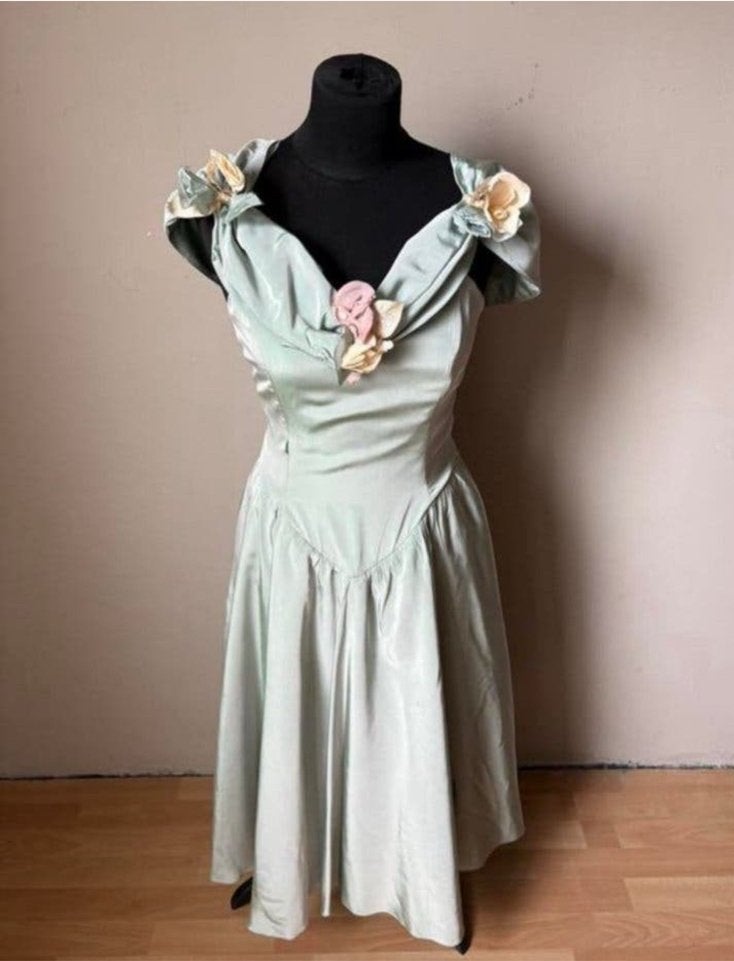 Vintage galajurk/feestjurk mintgroen met roosjes mt 36, Galajurk, Ophalen of Verzenden, Zo goed als nieuw, Maat 36 (S)