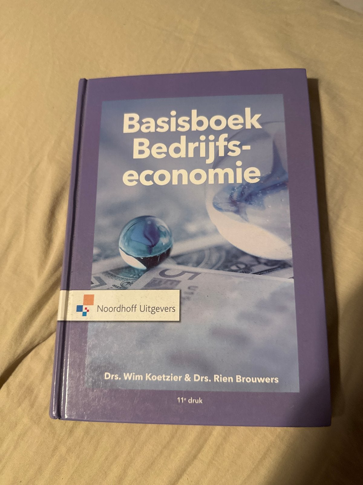 Wim Koetzier - Basisboek Bedrijfseconomie, Wim Koetzier; Rien Brouwers, Ophalen of Verzenden, Zo goed als nieuw, Economie en Marketing
