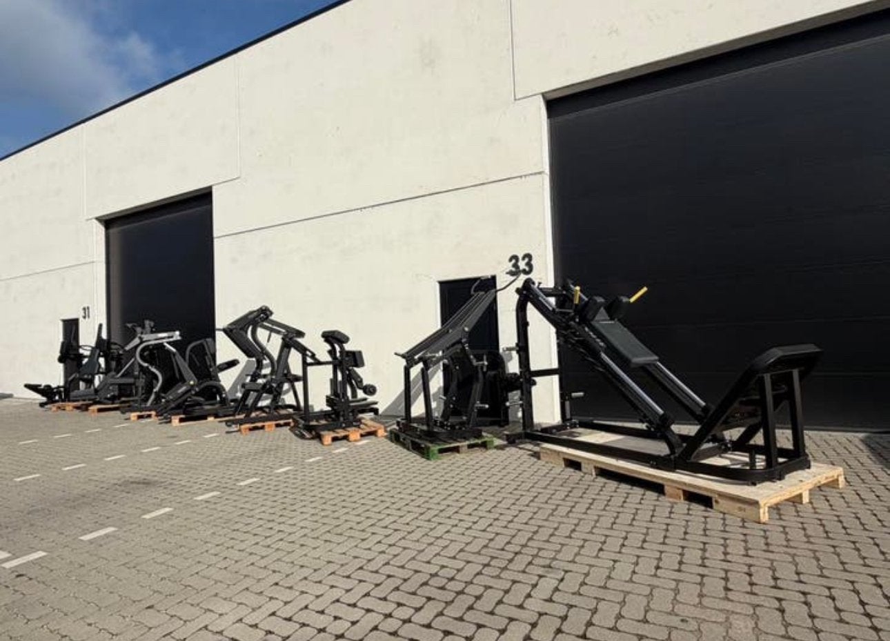 Technogym Pure Strength set Black on Black, Sport en Fitness, Ophalen, Zo goed als nieuw, Overige typen