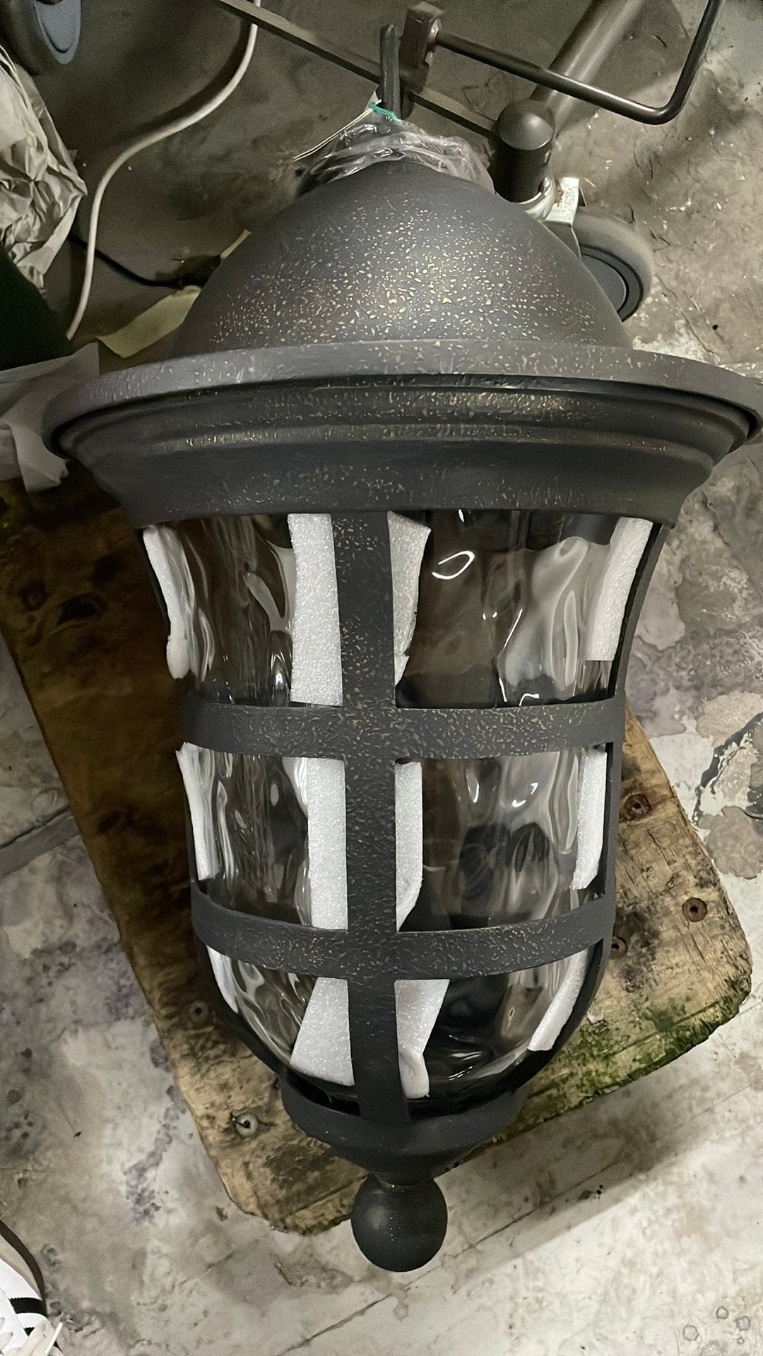 Grote buiten lantaarnen 2 stuks nieuw, Tuin en Terras, Staande lamp, Ophalen of Verzenden, 50 tot 250 watt, IJzer