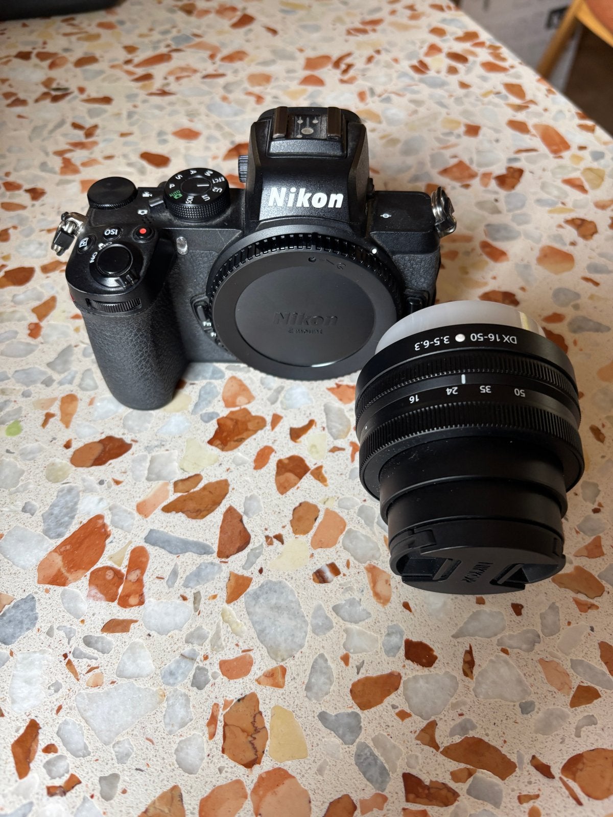 Nikon Z50 met DX 16-50mm lens - Zo goed als nieuw, Ophalen, Zo goed als nieuw, Nikon, Geen optische zoom