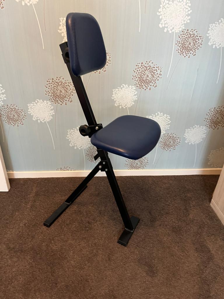 Ergonomische kniestoel / zit-knielstoel, Ophalen, Gebruikt, Blauw, Metaal