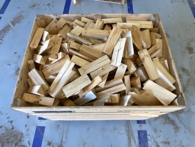 Grenen Haardhout €40/Kuub, 6 m³ of meer, Ophalen, Overige houtsoorten, Blokken