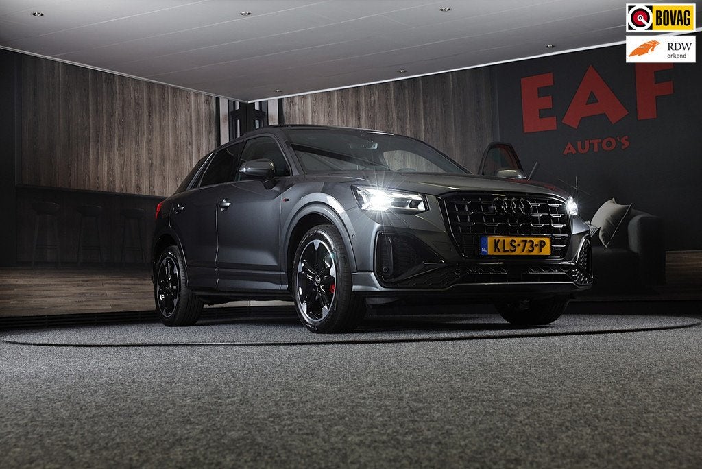 Audi Q2 35 TFSI S Line / 150 PK / AUT / Virtual Cockpit / Na, 4 cilinders, 150 pk, Leder en Stof, 690 kg