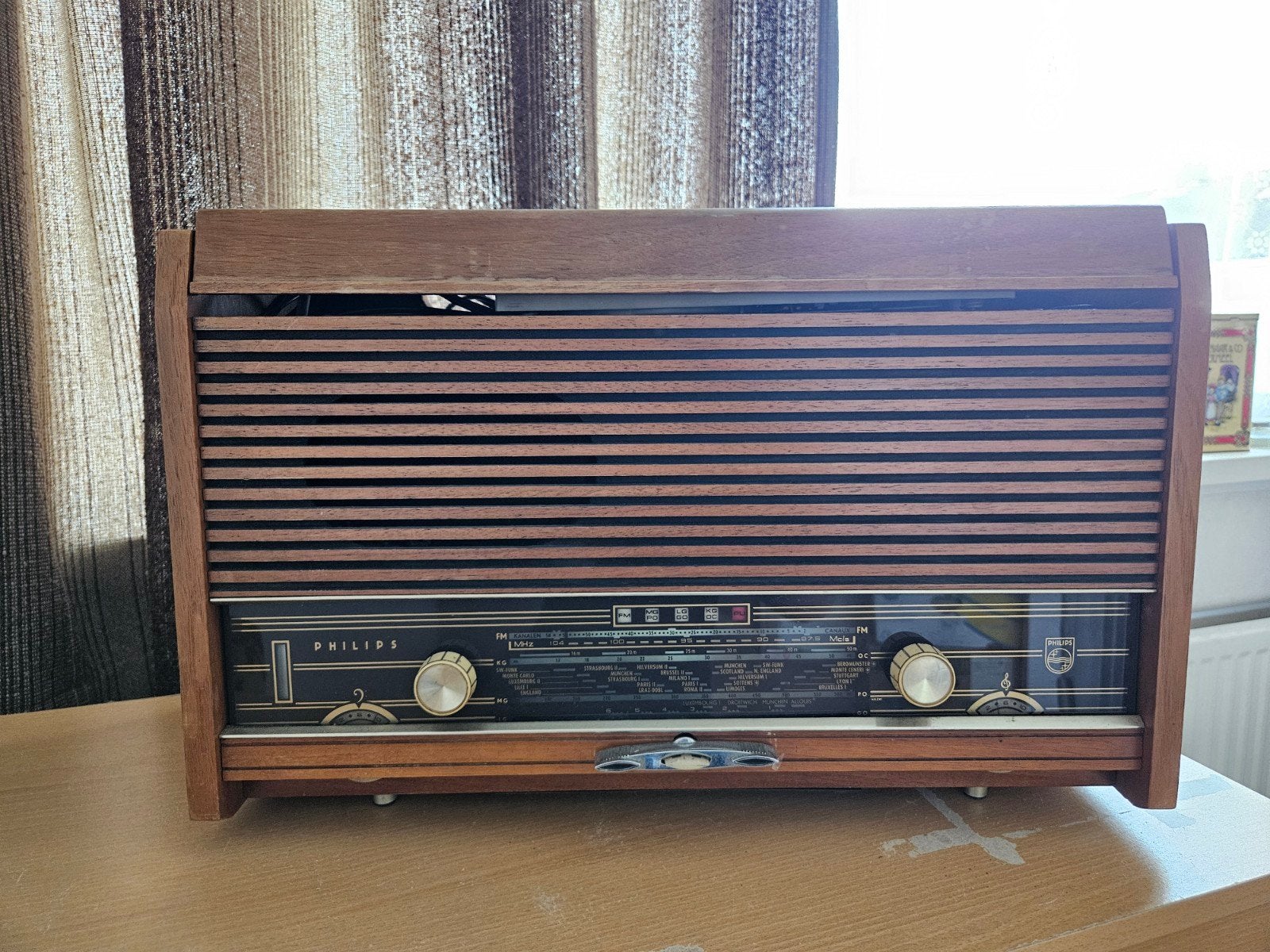 Vintage Philips Platenspeler met Radio - Niet Getest, Ophalen