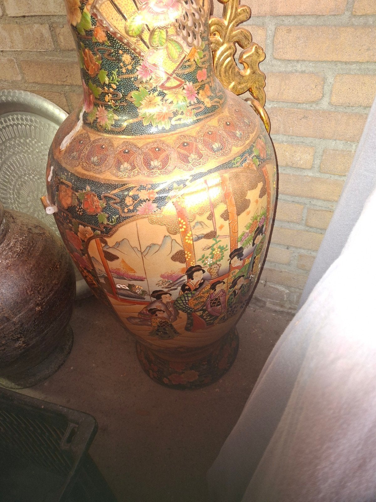 Japanese klassieke vaas, Ophalen