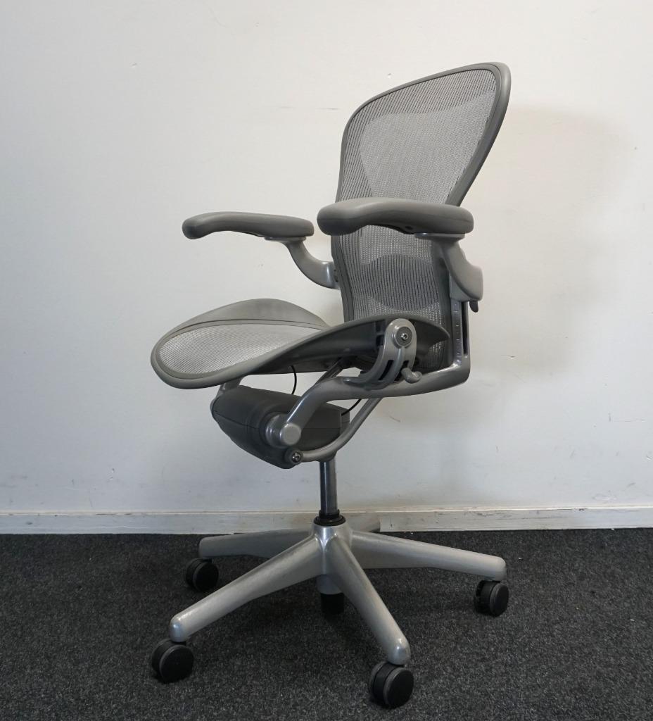 Herman Miller Aeron type B Bureaustoelen | Titanium, Huis en Inrichting, Bureaustoelen, Gebruikt, Bureaustoel, Overige kleuren