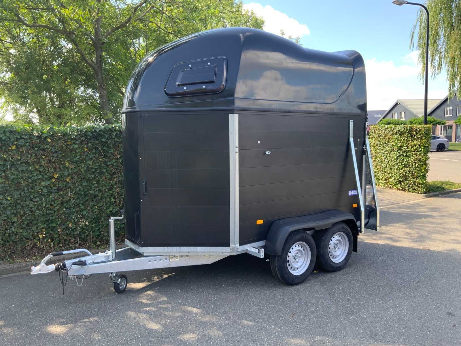 2026 Niewiadow K2022HTC Paardentrailer, Gebruikt