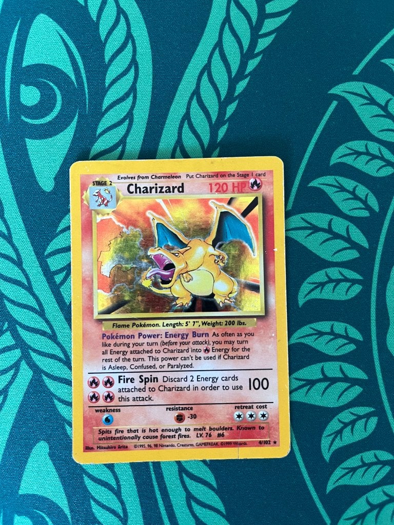 Pokémon kaart Charizard 4/102, Ophalen, Gebruikt, Losse kaart, Foil