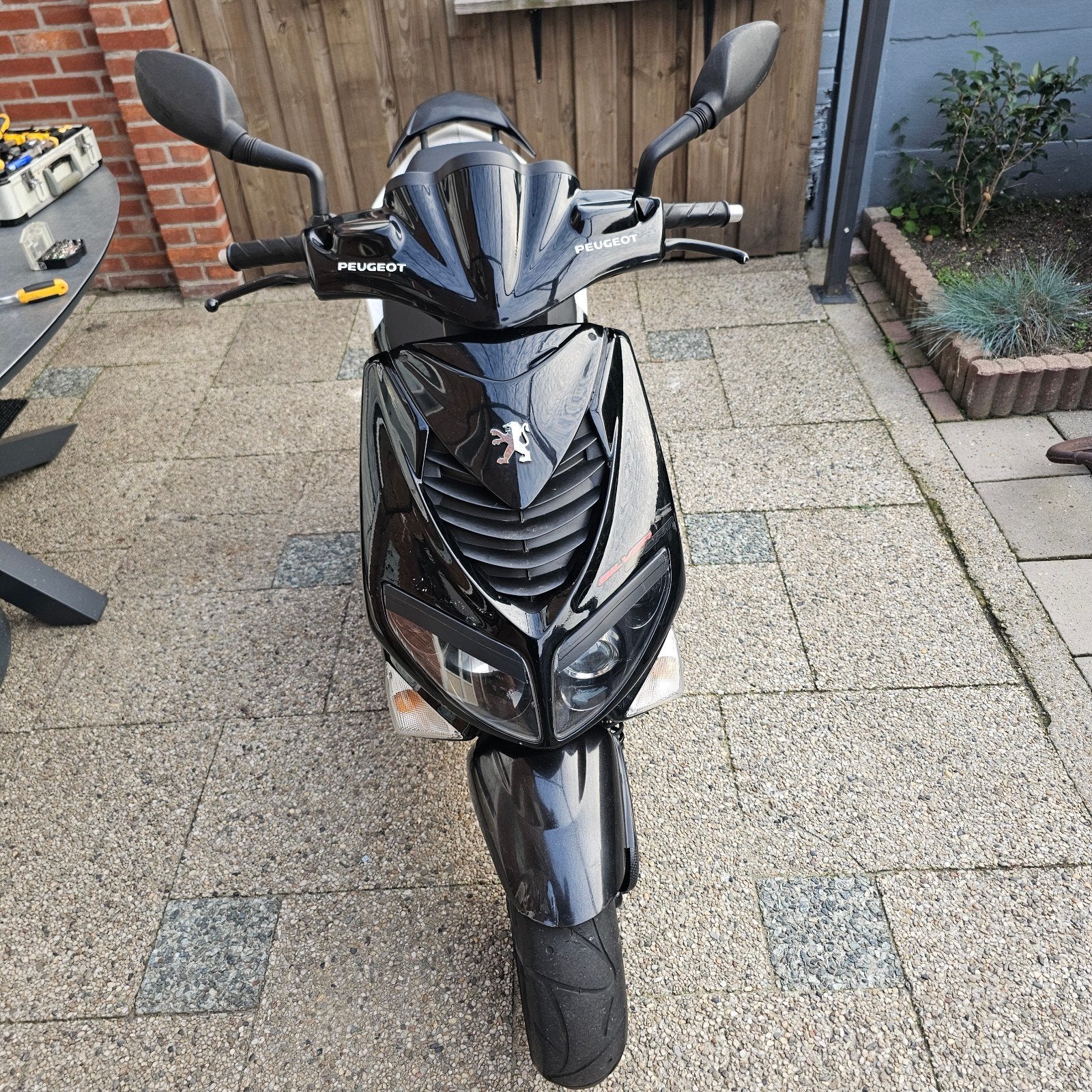 Peugeot Speedfight 2 Scooter - Zwart/Wit, Fietsen en Brommers, Ophalen, Benzine, Speedfight