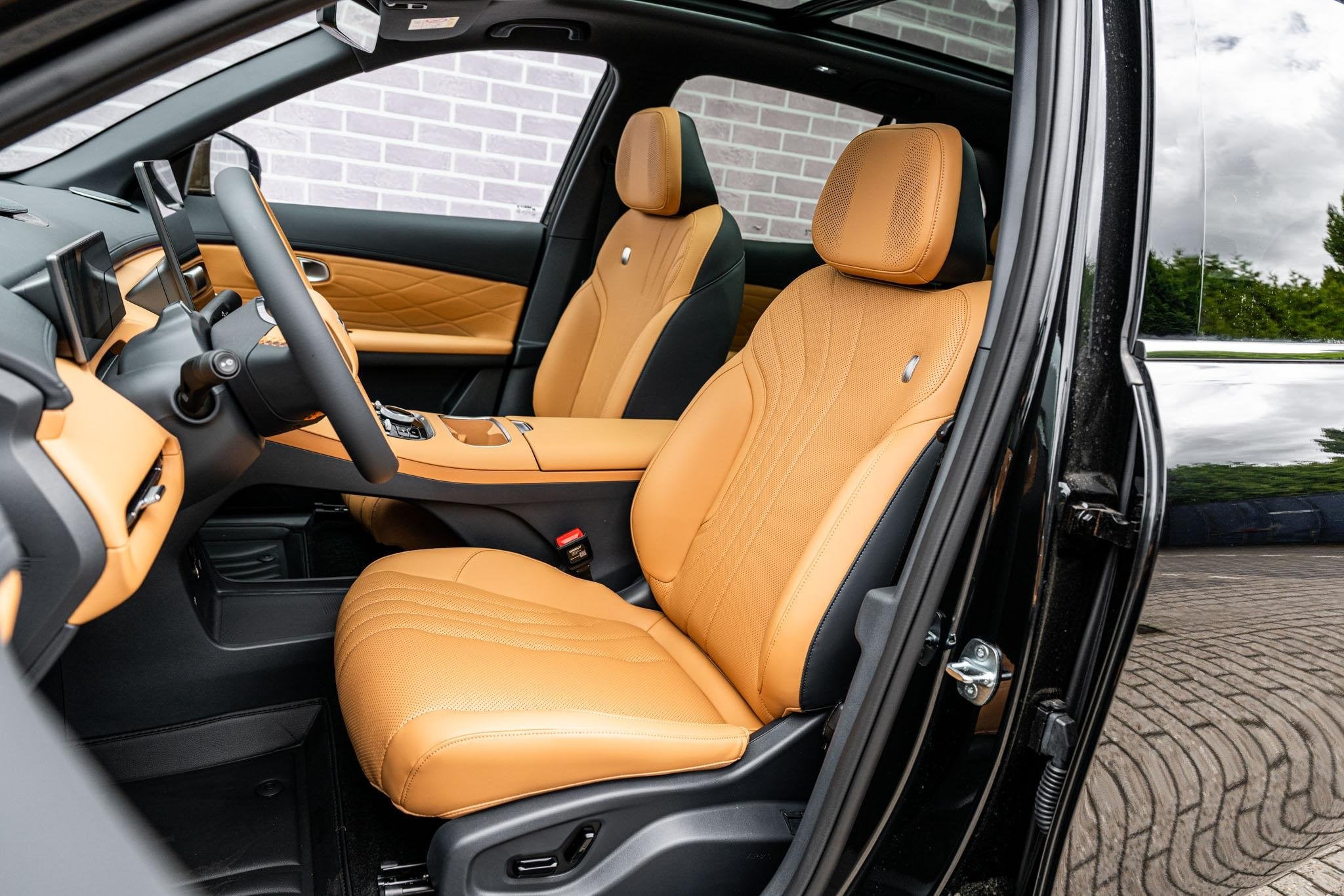 Geely Starray EM-i 1.5 Max+ | 136km Elektrisch bereik | Stoe, 12 maanden, Euro 6, 4 cilinders, Plug-in hybride