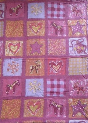 Vintage Zweedse kerststof met dalahästar en julbockar, Gebruikt, Ophalen of Verzenden, 30 tot 120 cm, Katoen