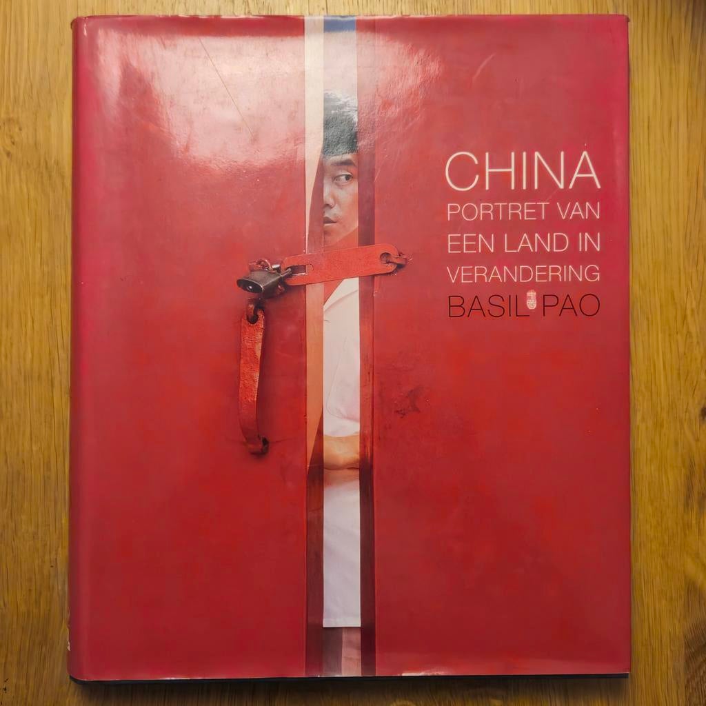 China: Een land in verandering - Fotoboek Basil Pao, Verzenden, Gelezen, Fotografie algemeen, Basil Pao