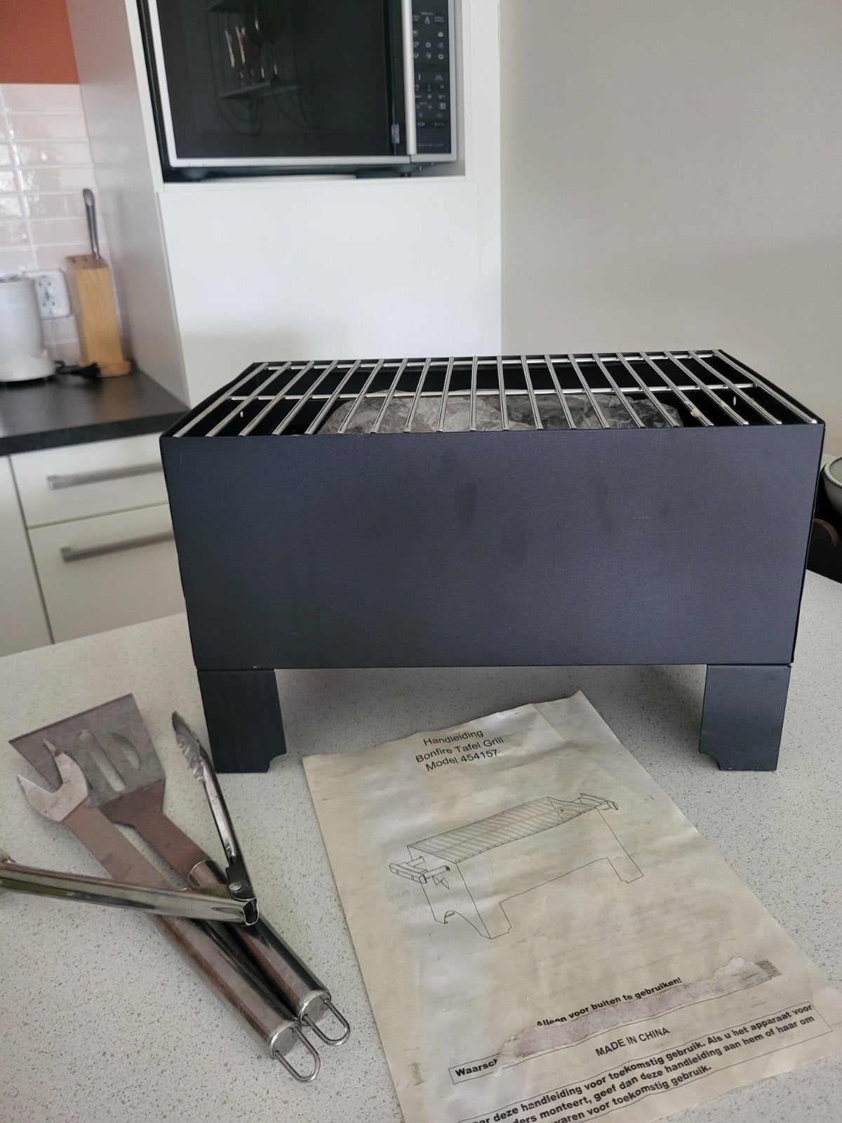Bonfire Tafel Grill / Barbecue, Ophalen, Zo goed als nieuw, Bonfire, Met accessoires
