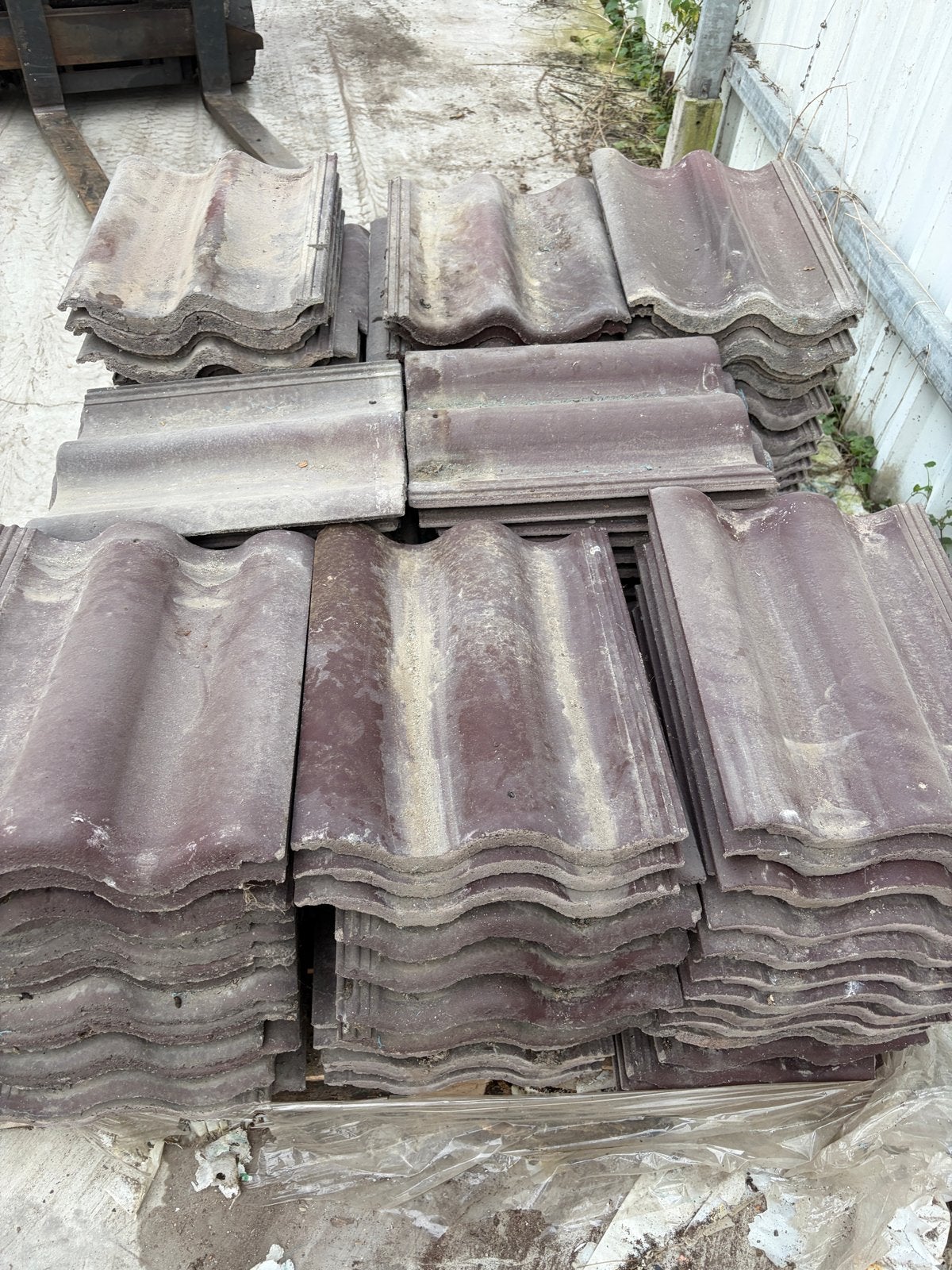 Teeuwen Sneldek Dakpannen (150 stuks) - Gratis af te halen, Doe-het-zelf en Verbouw, Ophalen, Gebruikt, Steen of Klei, 15 m² of meer