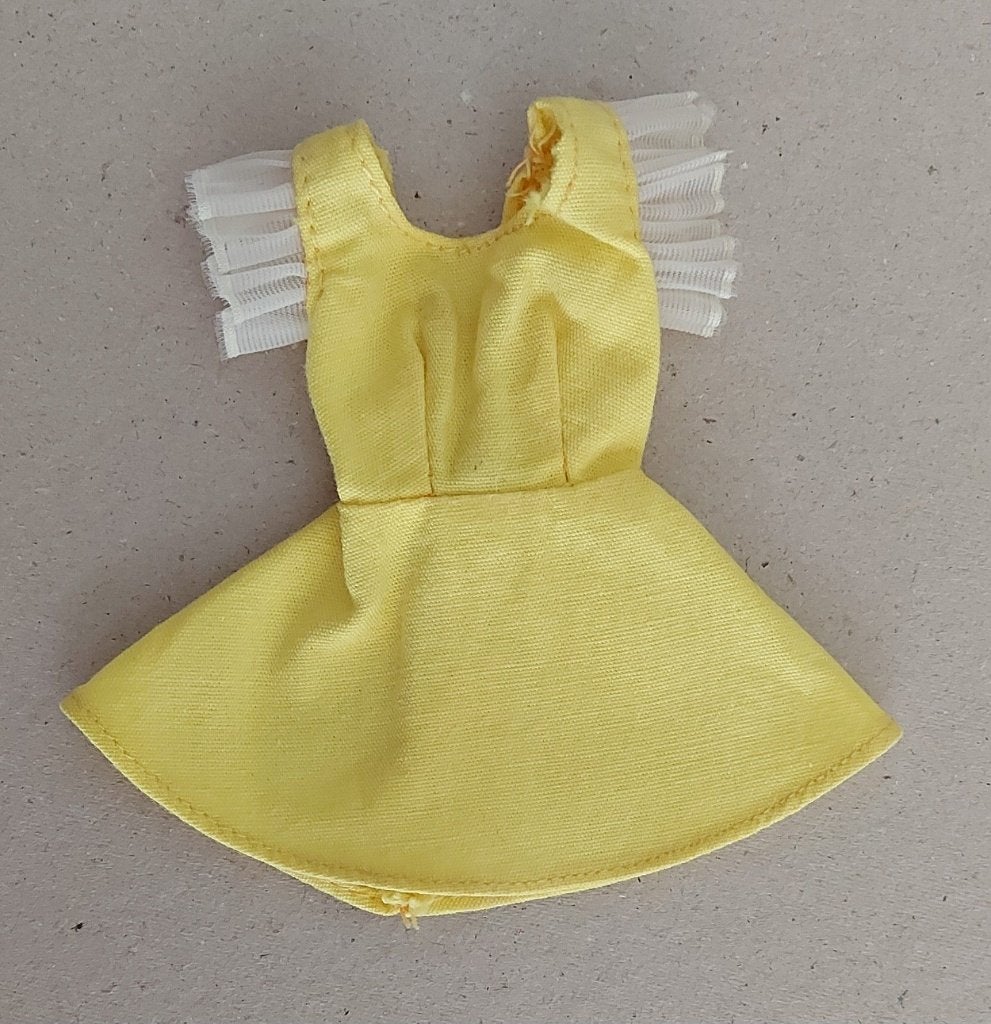 Vintage Sindy Fleur fashion doll kleding, Verzamelen, Poppen, Ophalen of Verzenden, Gebruikt, Kleertjes