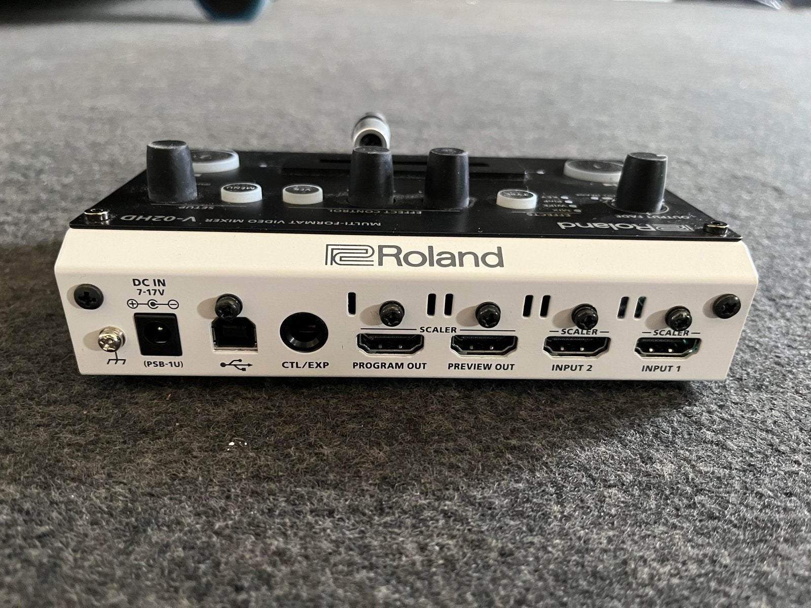 Roland V-02HD Multi-Format Video Mixer, Muziek en Instrumenten, Mengpanelen, Zo goed als nieuw, Minder dan 5 kanalen, Ophalen of Verzenden