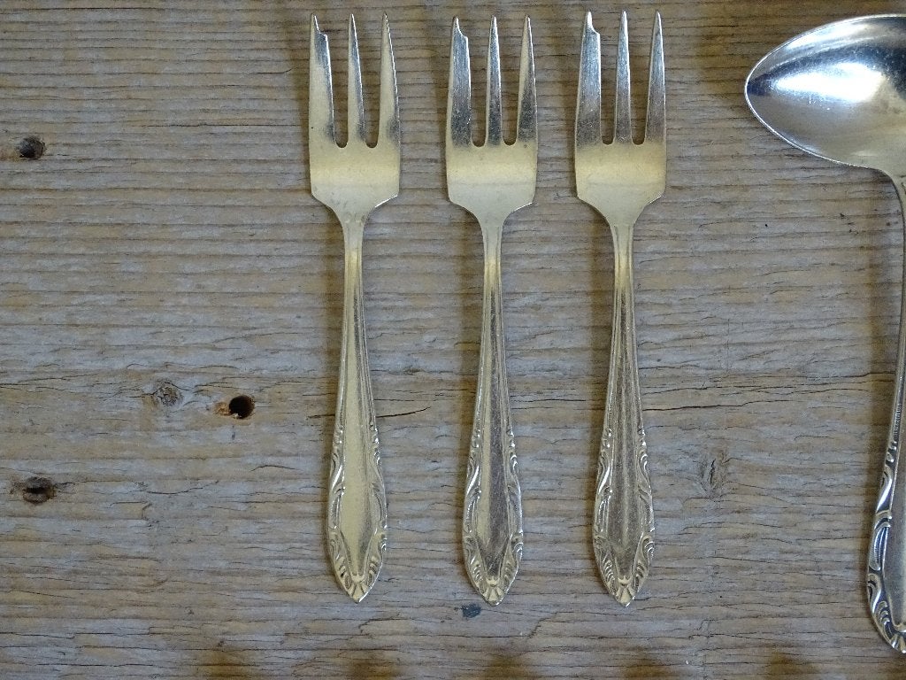Bestek Sola 90, verzilverd, model 1970, gaaf, Ophalen of Verzenden